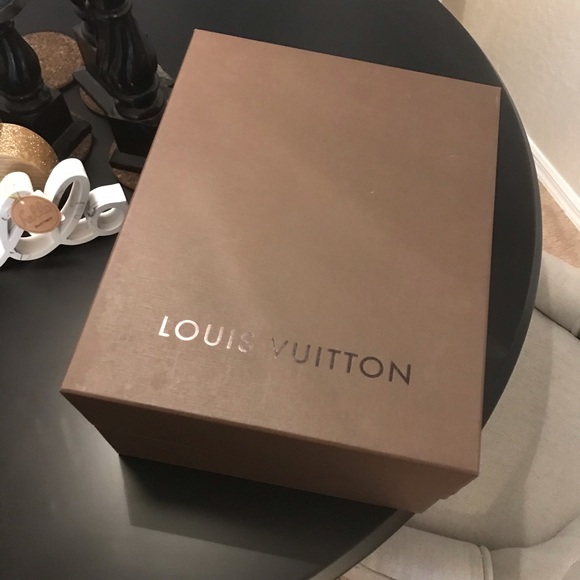 Louis Vuitton ~ Tivoli - Picture 2 of 13